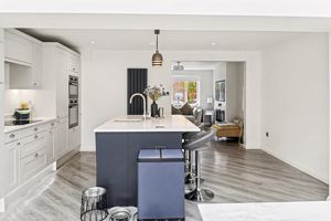 Photo 19- click for photo gallery